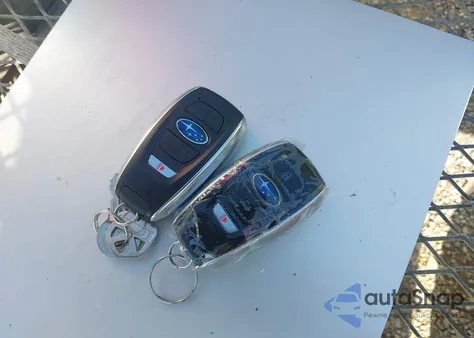 2017 Subaru Legacy 2.5I Sport из США, поврежденный, VIN 4S3BNAR63H3055978